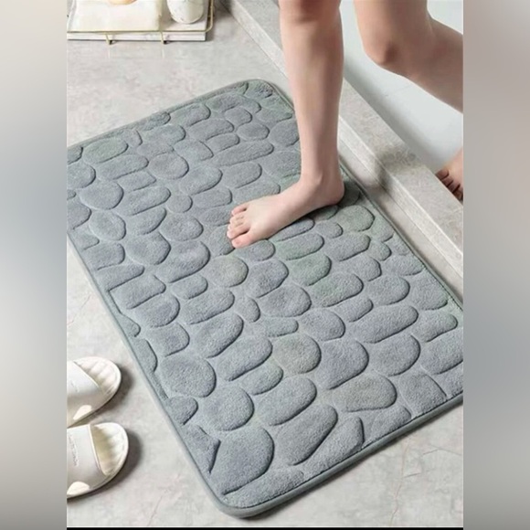 NEW BATHROOM RUG GREY COLOR - Picture 1 of 8